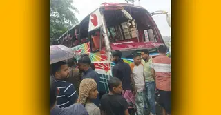 ফেনীতে বাস উল্টে তিনজন নিহত, আহত ৮